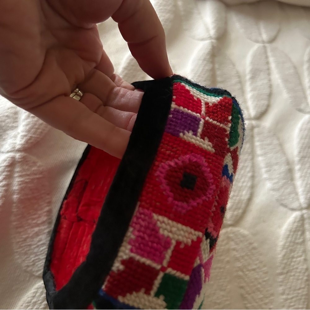 Uyghur child’s hat. China. Xingxiang. Beautiful handiwork. Colorful. - Picture 2 of 6
